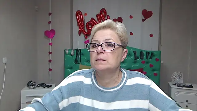 EmiliaGree online show from October 1, 5:19 pm