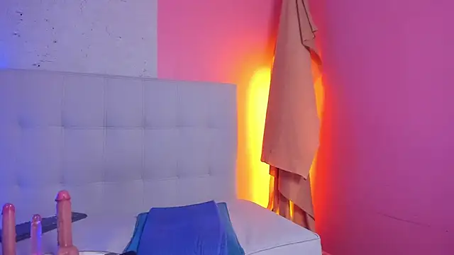 celestelewis online show from March 2, 6:59 am