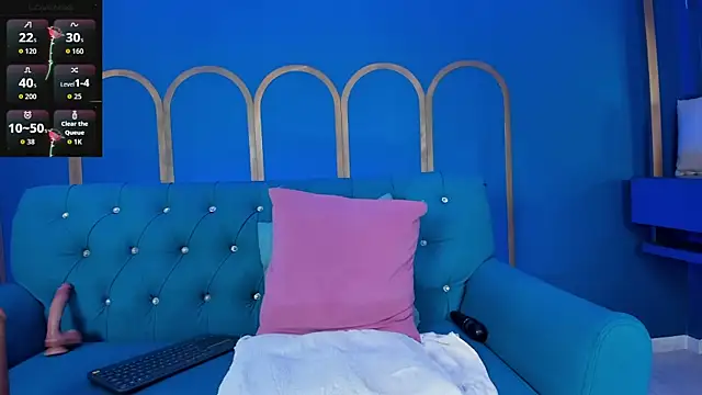 celestelewis online show from September 19, 7:47 pm