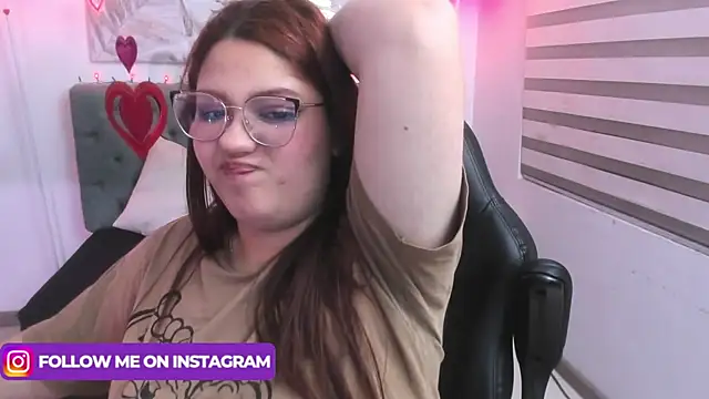 Camiila Osorio online show from February 12, 8:27 am