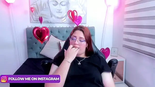 Camiila Osorio online show from February 13, 6:30 am