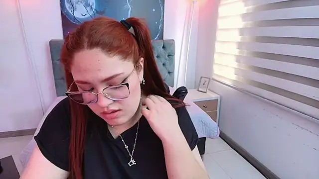 Camiila Osorio online show from March 21, 4:18 pm