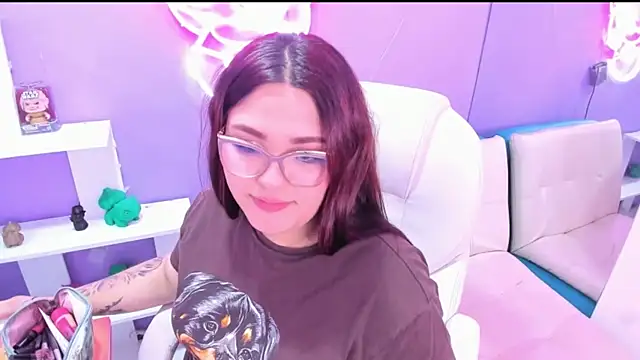 Camiila Osorio online show from September 18, 7:38 pm