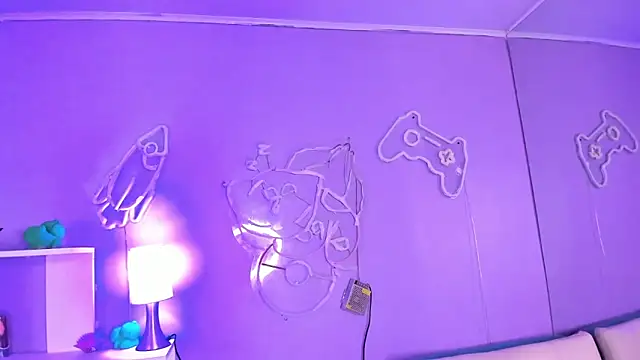 Camiila Osorio online show from November 19, 7:25 pm