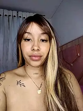 Snapshot of MarieLeon chatting on February 26, 11:15 pm MarieLeon online show from February 26, 11:15 pm