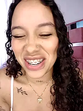 Snapshot of MarieLeon chatting on March 4, 12:50 am MarieLeon online show from March 4, 12:50 am