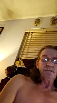 coolbrease10 online show from February 5, 11:34 am