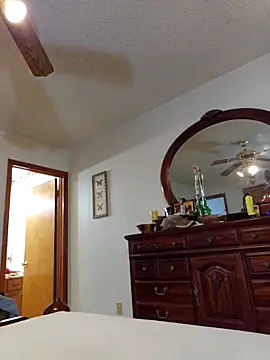 coolbrease10 online show from February 23, 10:53 pm