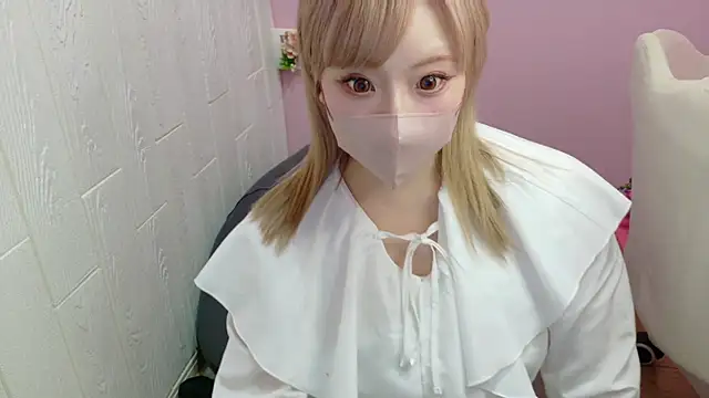 Snapshot of alice__1111 chatting on March 1, 1:07 pm alice 1111 online show from March 1, 1:07 pm