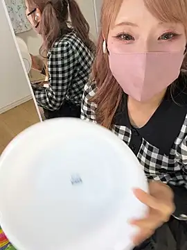 Snapshot of alice__1111 chatting on October 26, 11:49 am alice 1111 online show from October 26, 11:49 am