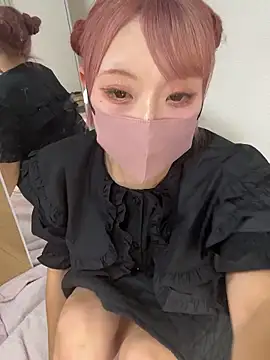 Snapshot of alice__1111 chatting on November 12, 11:43 am alice 1111 online show from November 12, 11:43 am