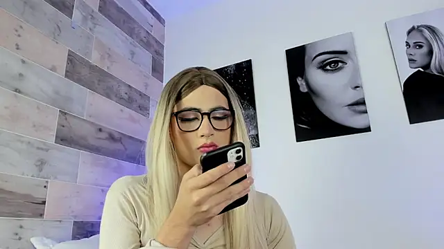 JESSI NAOMI online show from January 11, 8:33 am