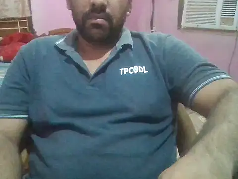 Snapshot of boyplay1000 chatting on November 6, 6:58 am boyplay1000 online show from November 6, 6:58 am