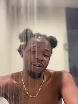 Snapshot of MobyDxck chatting on December 28, 8:36 pm MobyDxck online show from December 28, 8:36 pm