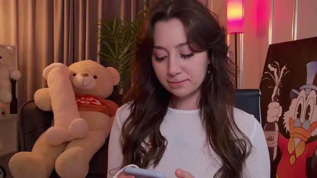 MaryReel online show from March 9, 1:04 pm