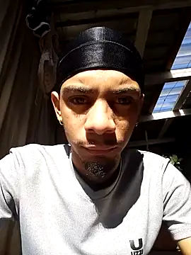 29YOURZ 28  online show from December 9, 6:12 am