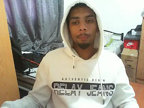 29YOURZ 28  online show from October 7, 8:44 am