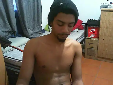 29YOURZ 28  online show from October 18, 4:30 pm