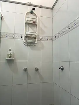 kiim taaylor online show from February 8, 2:27 pm