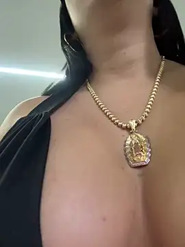 kiim taaylor online show from March 21, 11:44 am