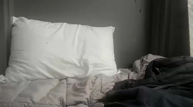 Snapshot of nakud4u chatting on December 6, 8:51 pm nakud4u online show from December 6, 8:51 pm