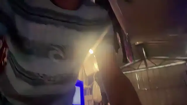 Snapshot of nakud4u chatting on March 22, 5:39 am nakud4u online show from March 22, 5:39 am