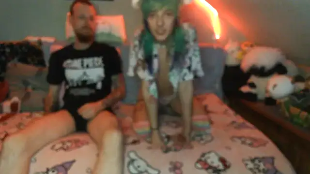 Snapshot of HellfireAngel chatting on October 3, 7:22 pm HellfireAngel online show from October 3, 7:22 pm