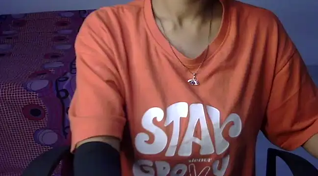 Snapshot of sexysilk1 chatting on March 3, 6:01 pm sexysilk1 online show from March 3, 6:01 pm