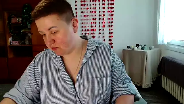 Annet1912 online show from February 8, 11:33 am