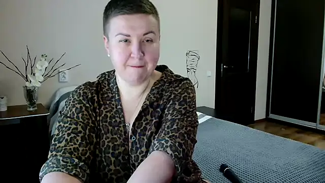 Annet1912 online show from September 29, 8:19 am