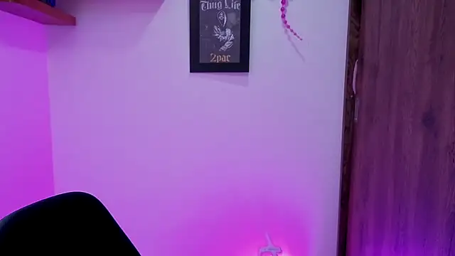 avans 15 online show from October 17, 8:22 pm