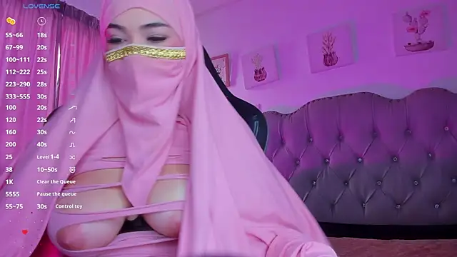 Tahiraa  online show from January 28, 1:05 pm