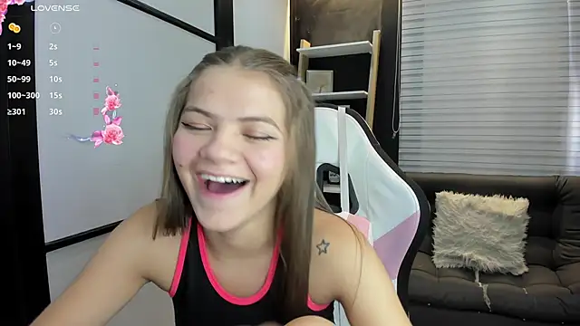 PaigeJayden online show from January 16, 8:36 pm