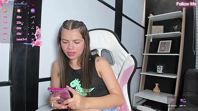 PaigeJayden online show from January 25, 8:10 pm