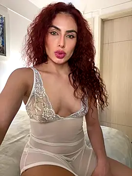 Snapshot of Victoria-77 chatting on October 7, 1:03 am Victoria-77 online show from October 7, 1:03 am