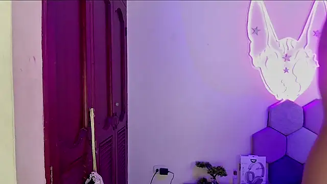 Horny tgn online show from March 7, 9:17 pm