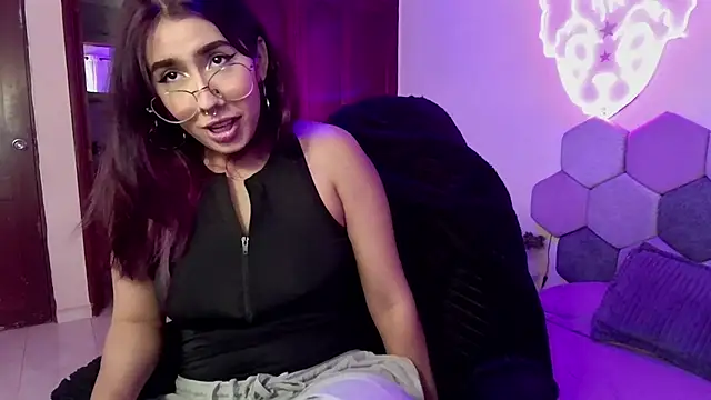 Horny tgn online show from March 18, 5:42 pm