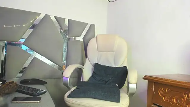 Arii xxx online show from February 22, 10:51 am