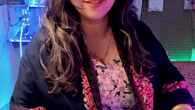 Gulabi Queen online show from January 30, 8:54 am