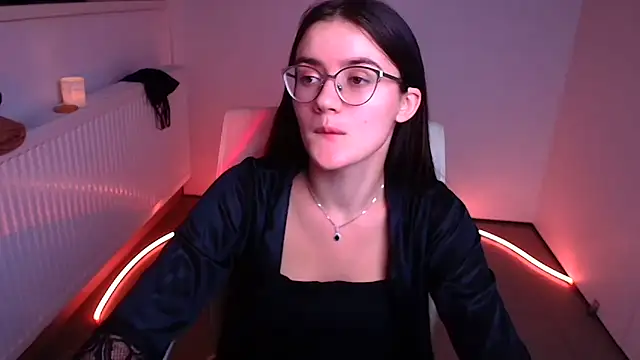 Josephine jo online show from December 12, 1:32 am