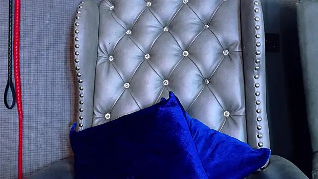 Snapshot of LusstCruella chatting on October 7, 6:38 pm LusstCruella online show from October 7, 6:38 pm