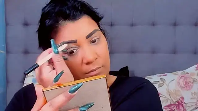 AmyCubes online show from February 3, 5:07 am