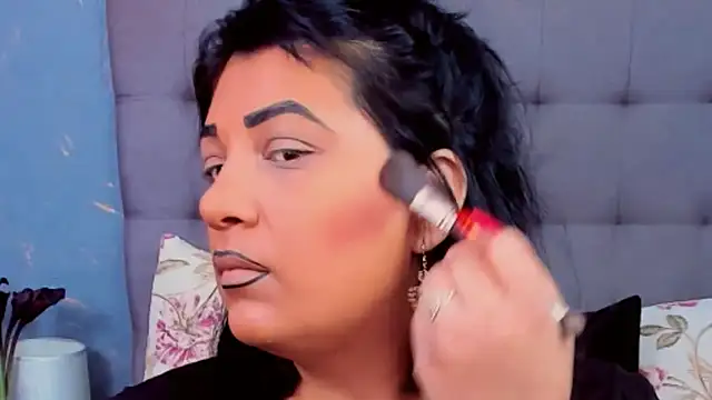 AmyCubes online show from February 7, 7:07 am