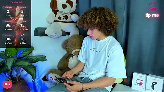 All3ssandr0 online show from March 6, 4:41 am