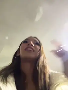 Nikol Rang   online show from March 3, 7:21 am