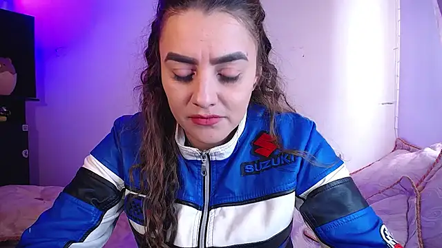 Lu perez online show from October 31, 7:15 pm