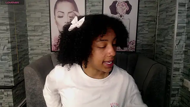 Violeth b online show from October 3, 12:46 pm