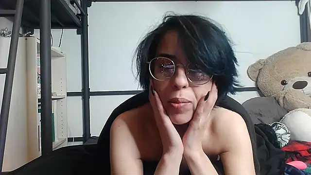 LisandreLaVenale online show from February 2, 9:56 pm