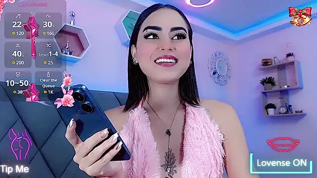 Snapshot of JessieAfrodita chatting on December 22, 4:17 am JessieAfrodita online show from December 22, 4:17 am