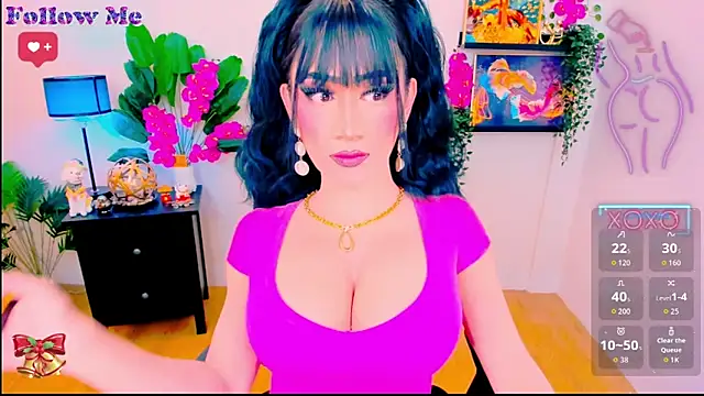 Snapshot of TwittyGirL9inch_exotic chatting on November 15, 2:35 pm TwittyGirL9inch exotic online show from November 15, 2:35 pm